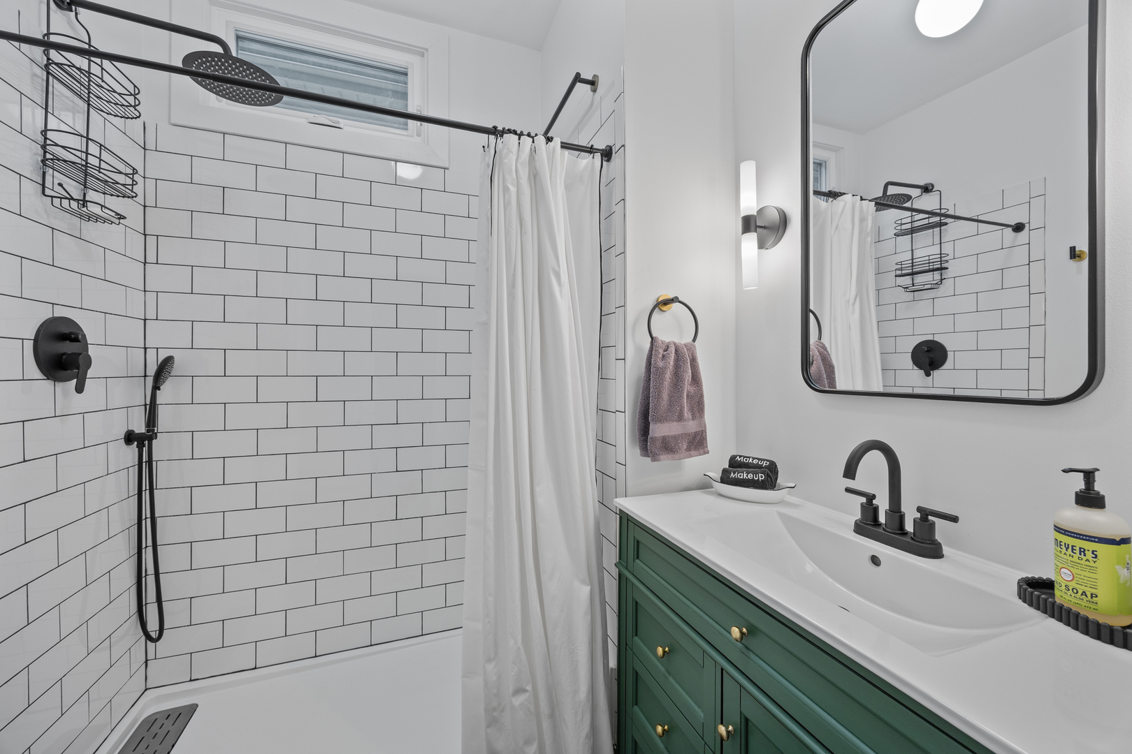 2148 W Belle Plaine Avenue Unit: 1