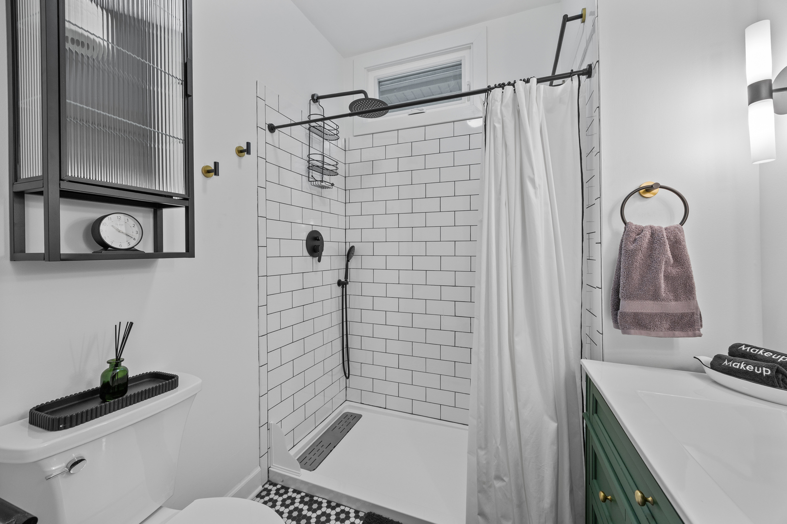 2148 W Belle Plaine Avenue Unit: 1