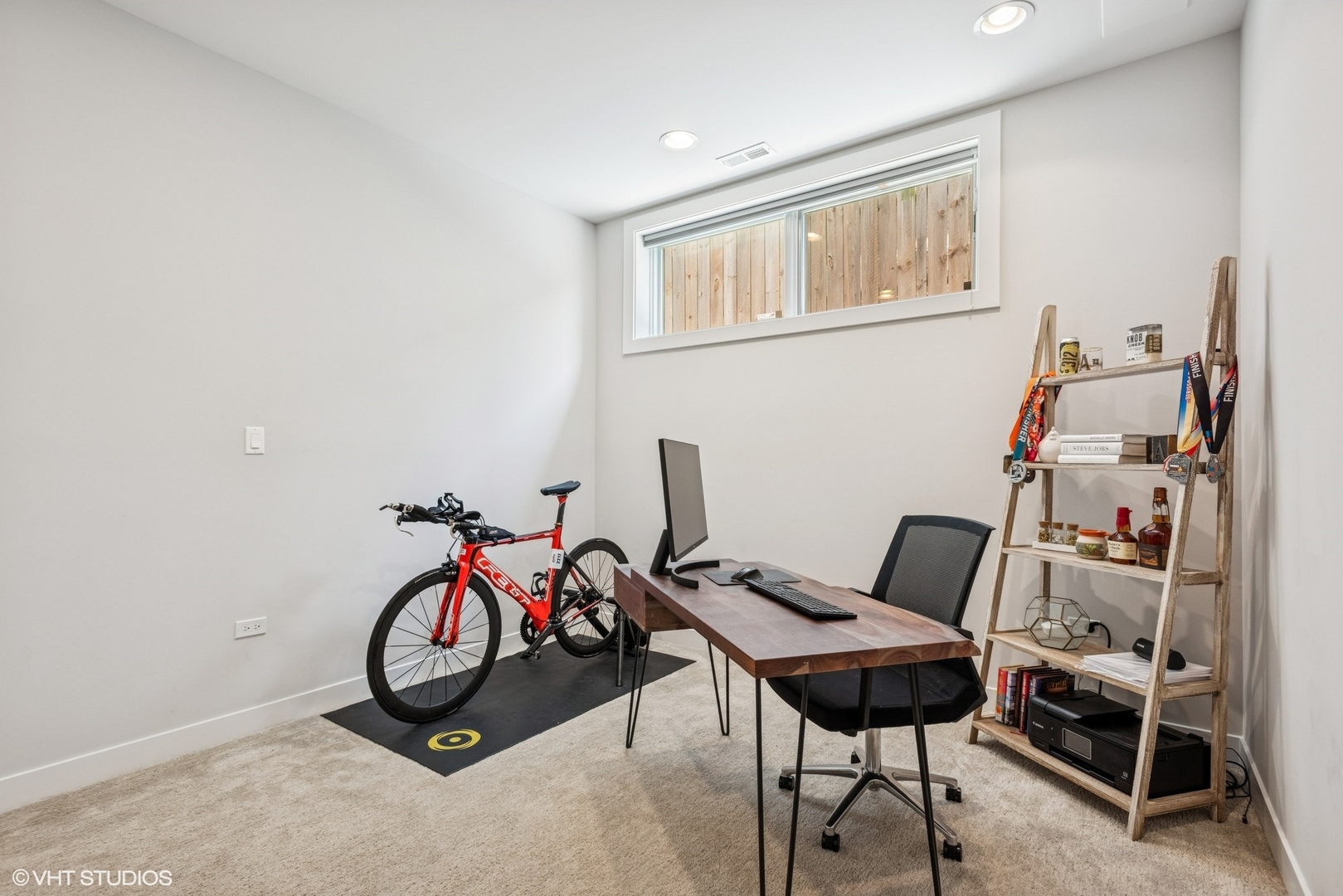 2733 W Hirsch Street Unit: 1E
