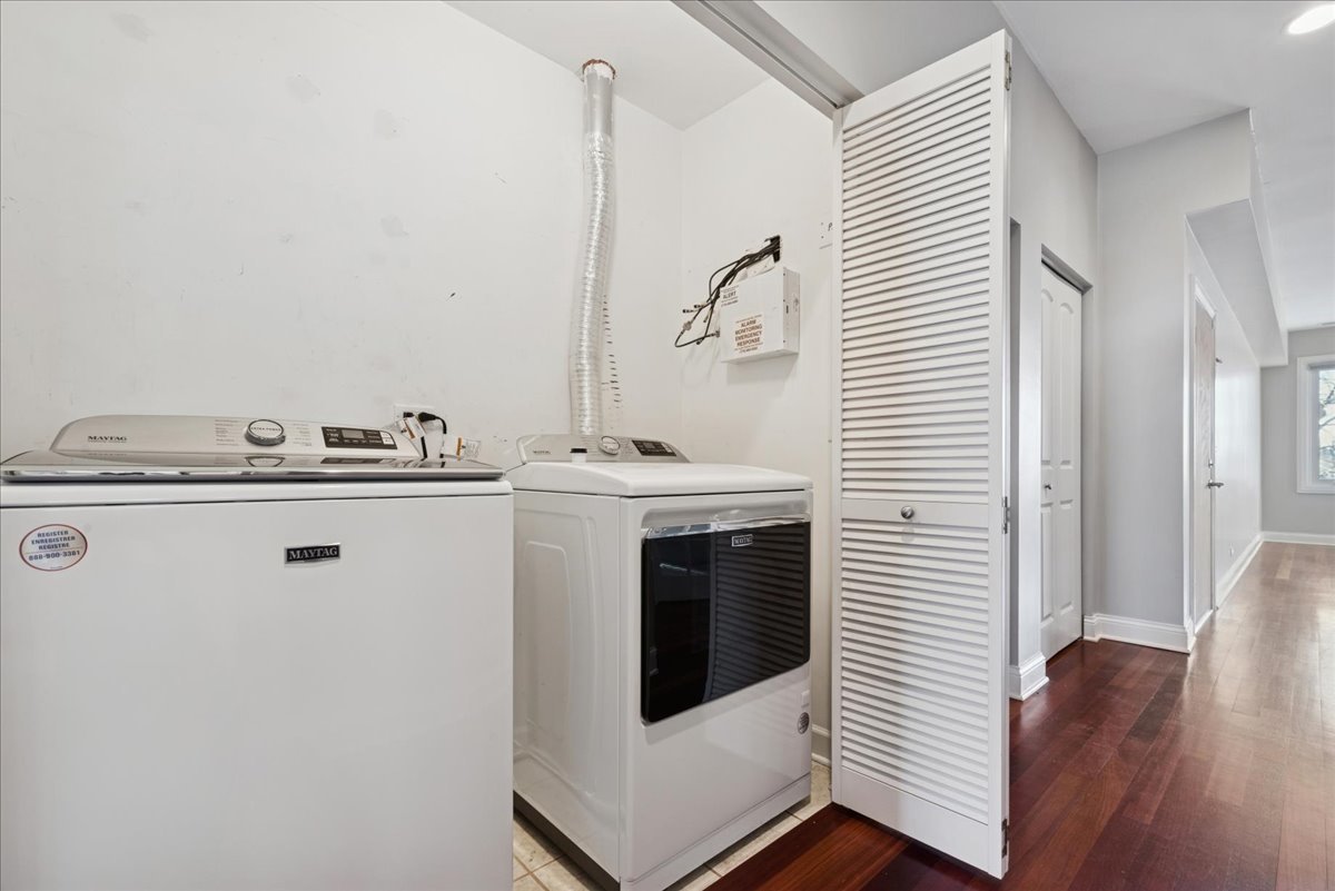 2239 N Lister Avenue Unit: 402