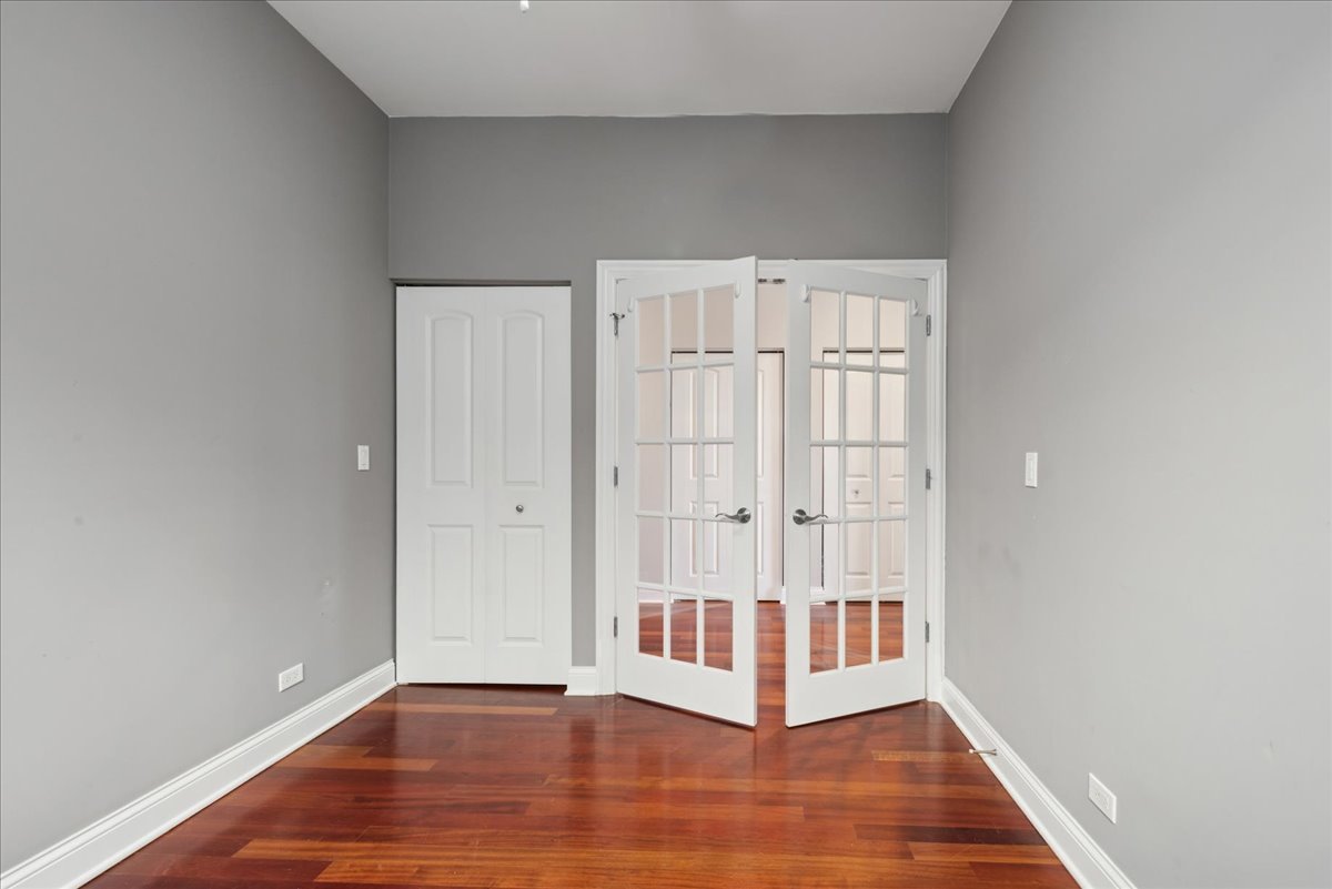 2239 N Lister Avenue Unit: 402