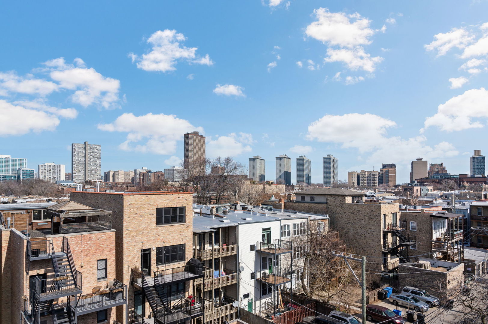 840 W Roscoe Street Unit: 4W