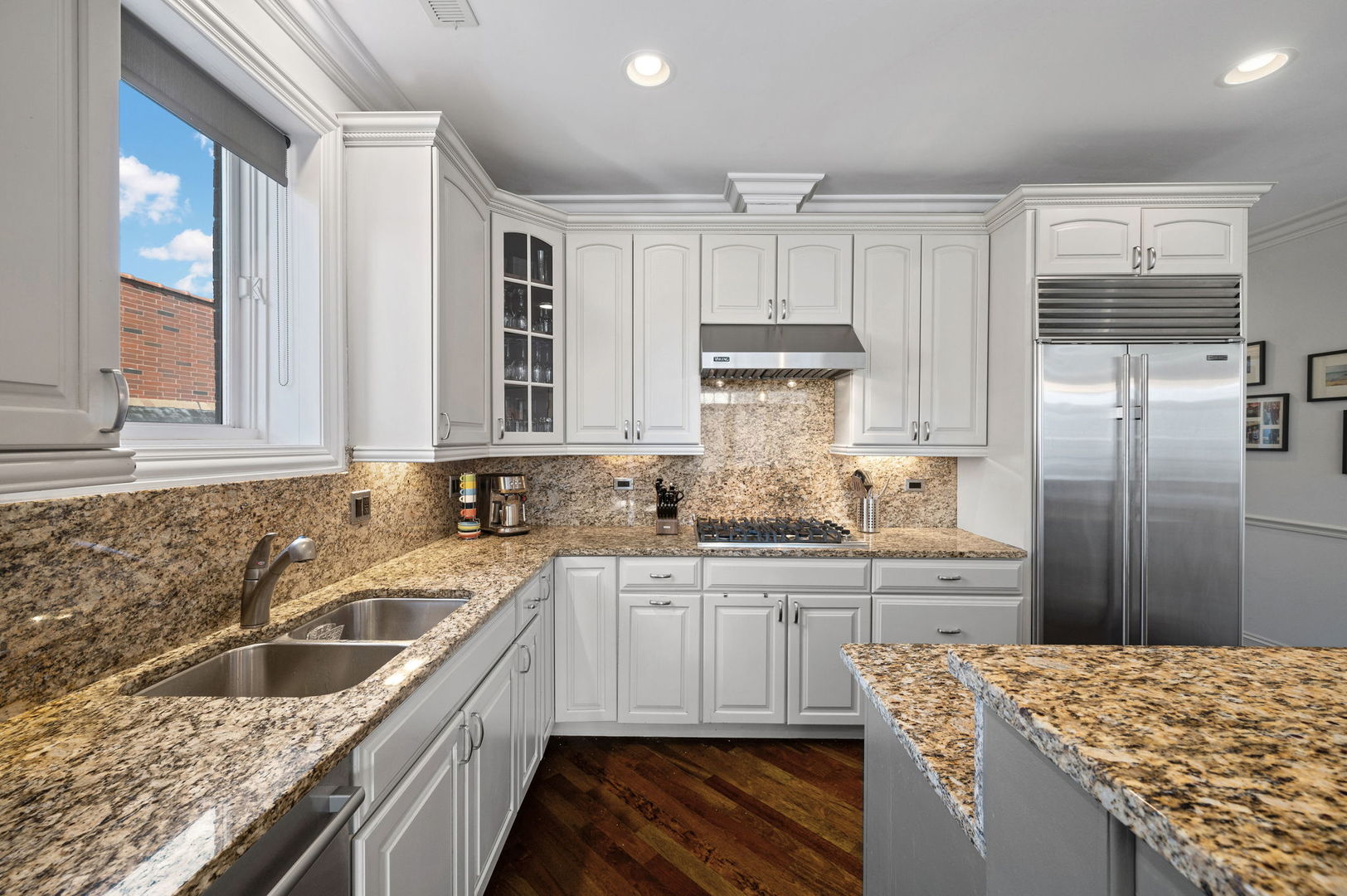840 W Roscoe Street Unit: 4W