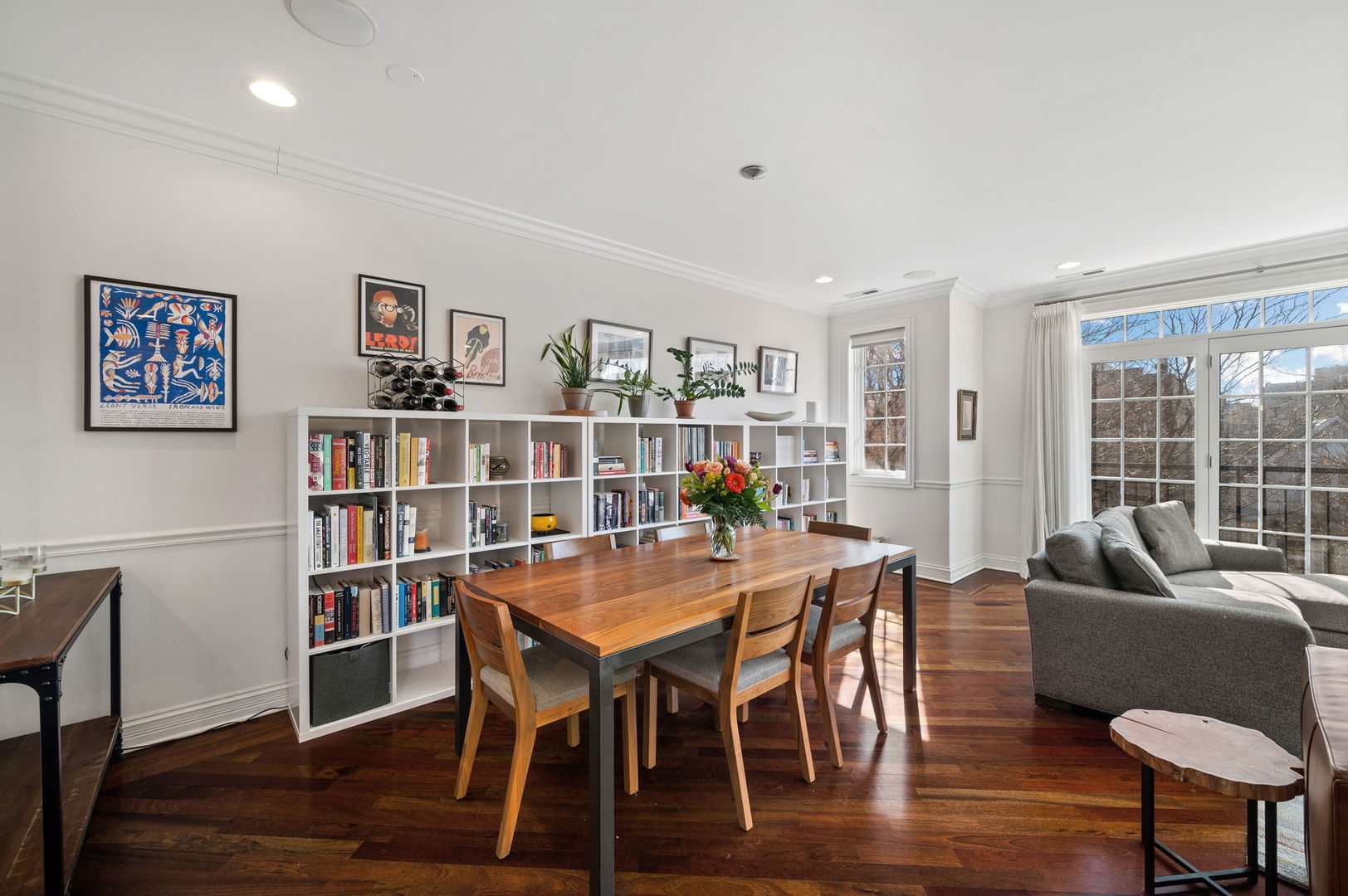 840 W Roscoe Street Unit: 4W