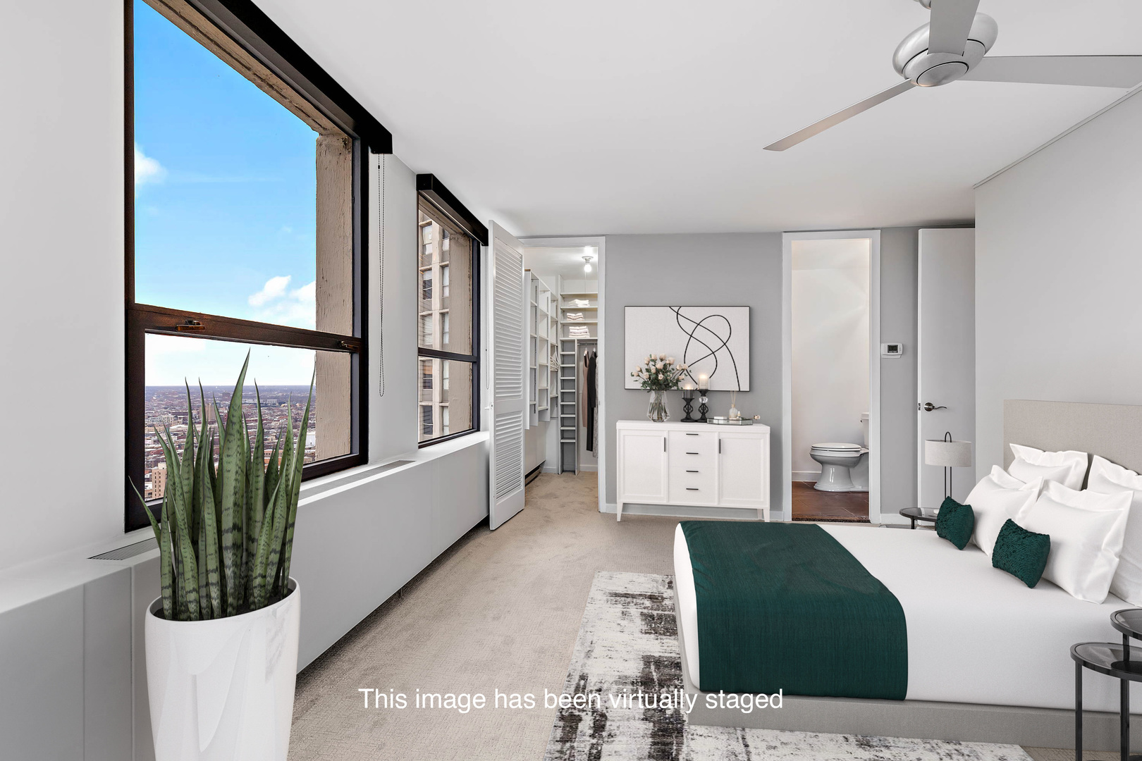 2626 N Lakeview Avenue Unit: 3808