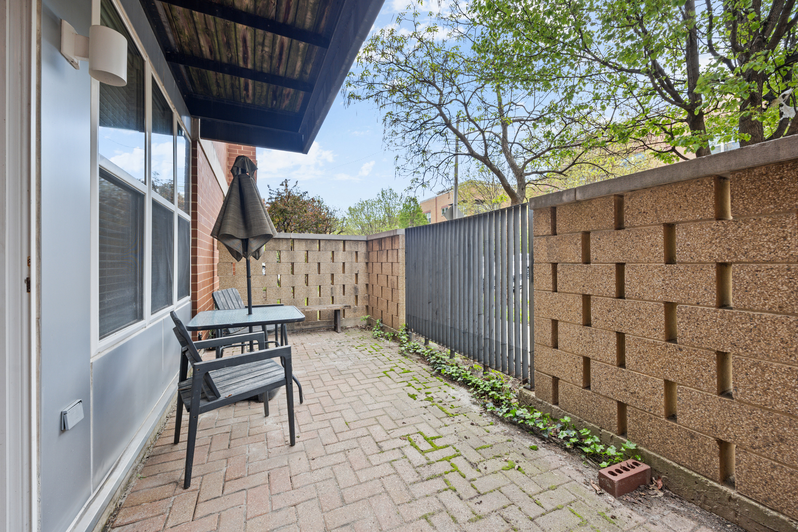 2238 W Maypole Avenue Unit: 101