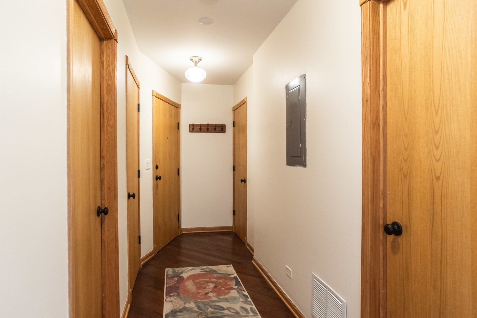 6151 N Glenwood Avenue Unit: 205