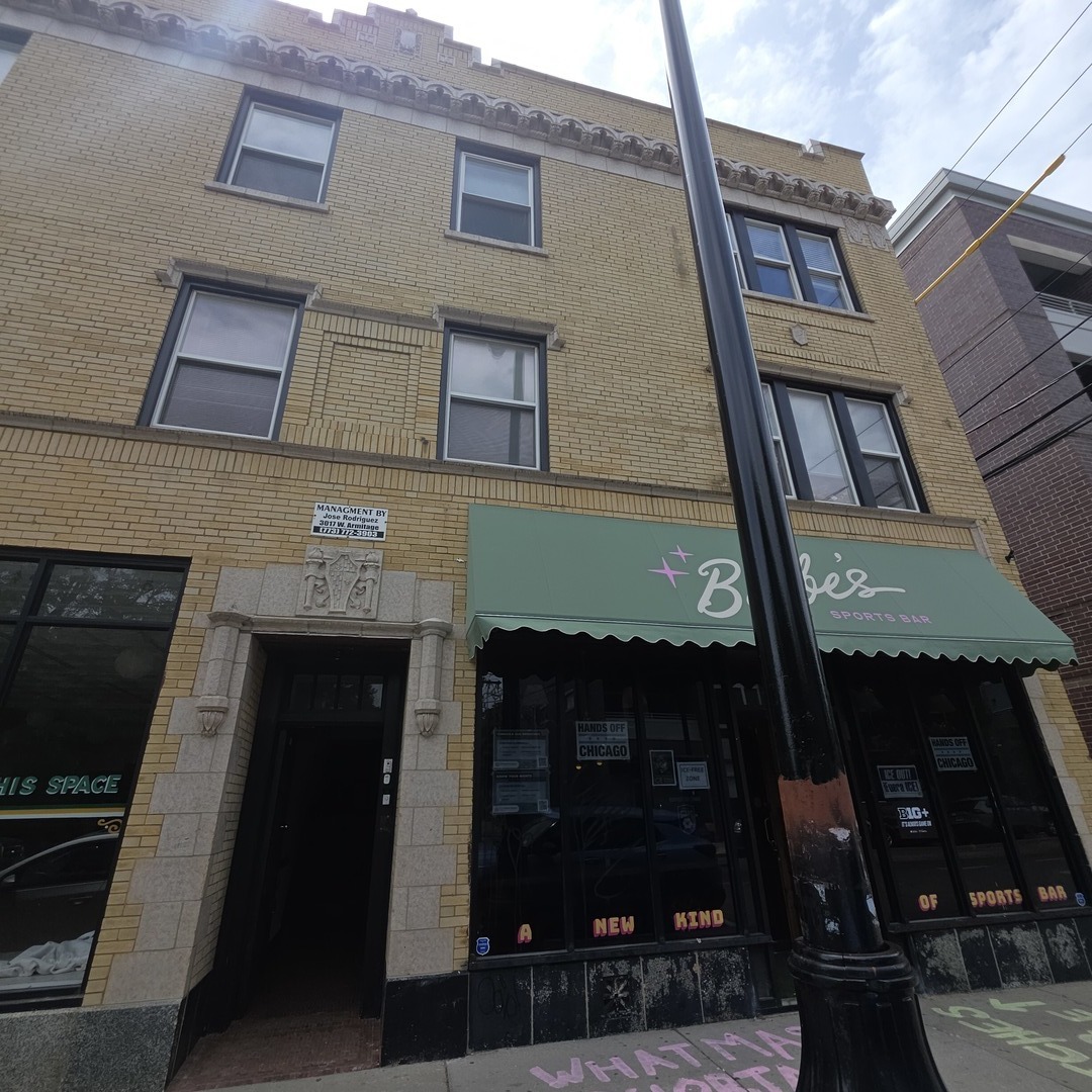 3015 W Armitage Avenue Unit: 2E