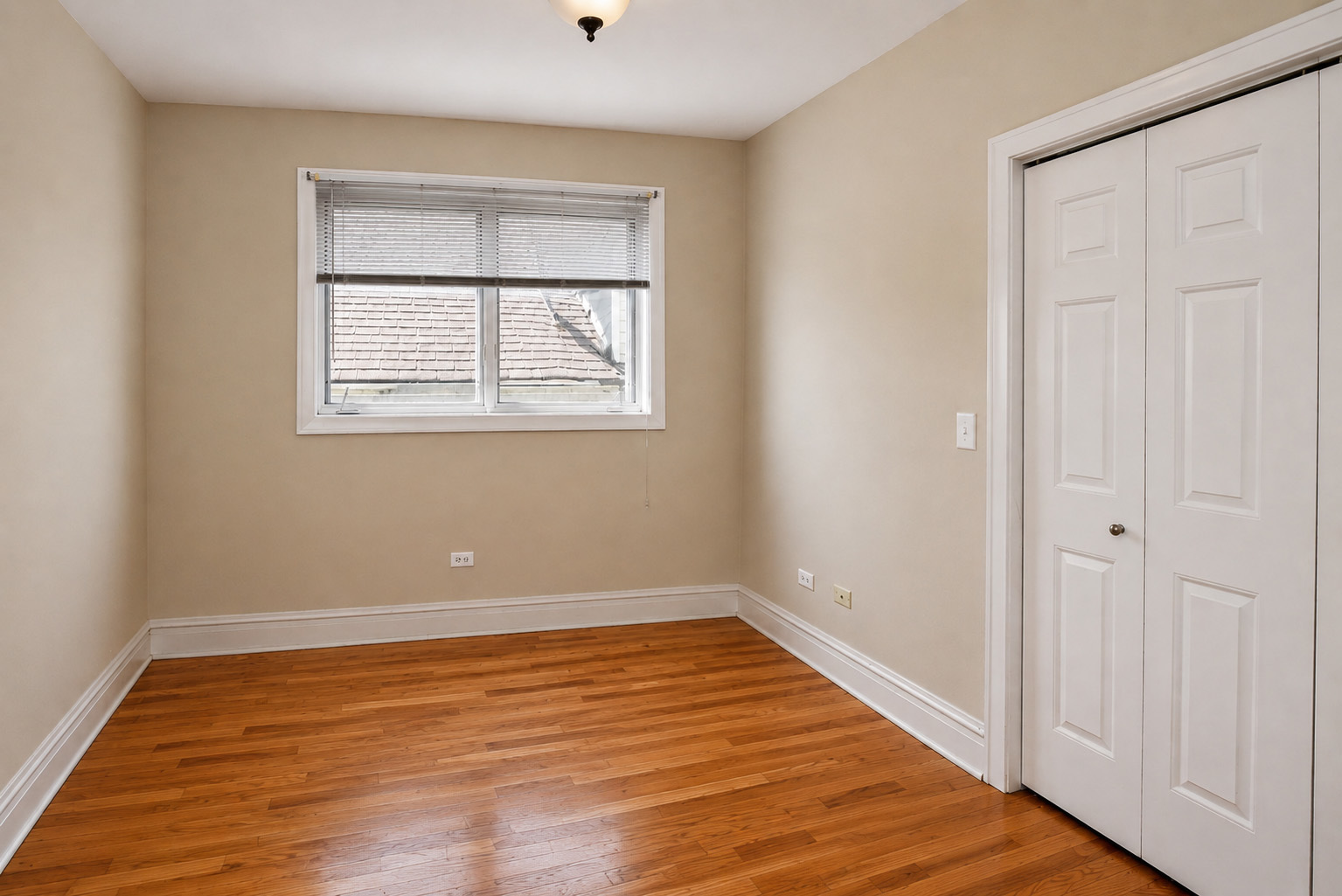2942 N LINCOLN Avenue Unit: 4S