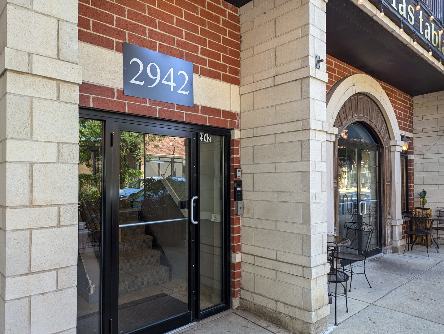 2942 N LINCOLN Avenue Unit: 4S