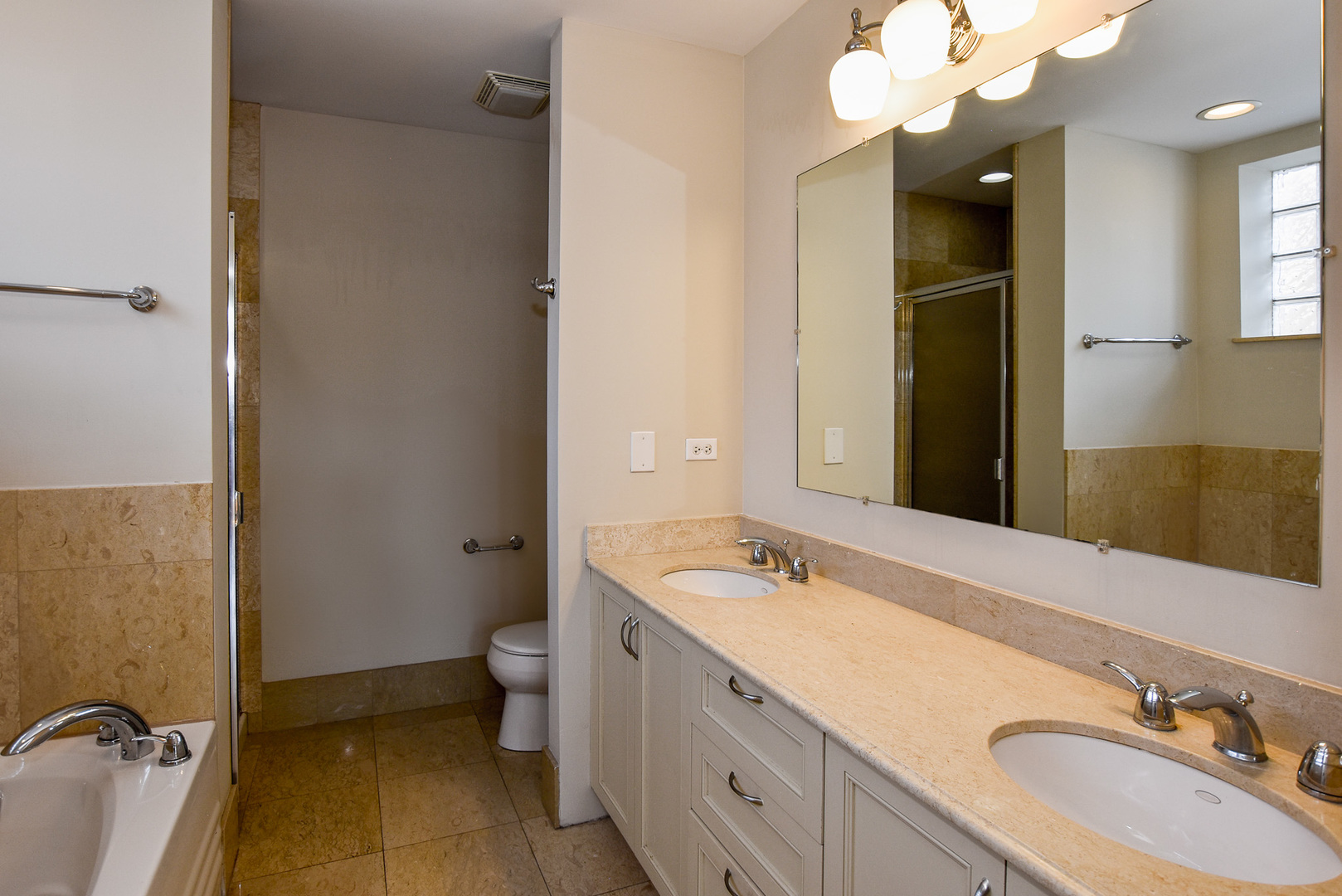2942 N LINCOLN Avenue Unit: 4S