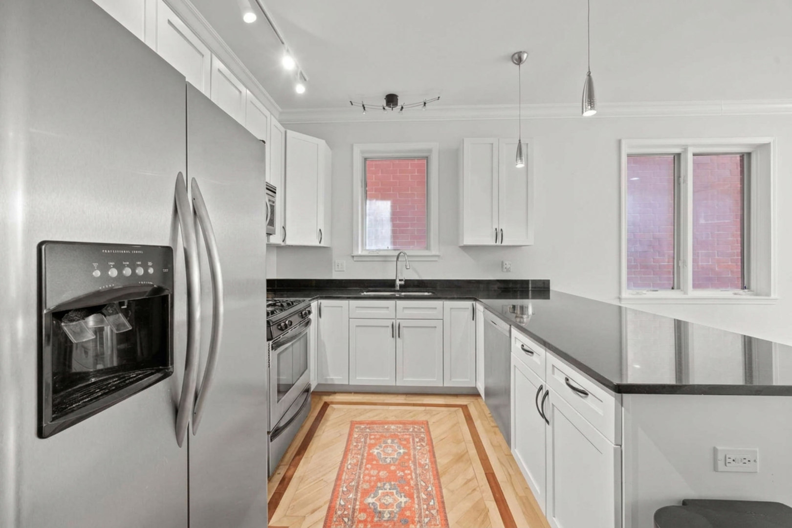 1755 N Artesian Avenue Unit: 2