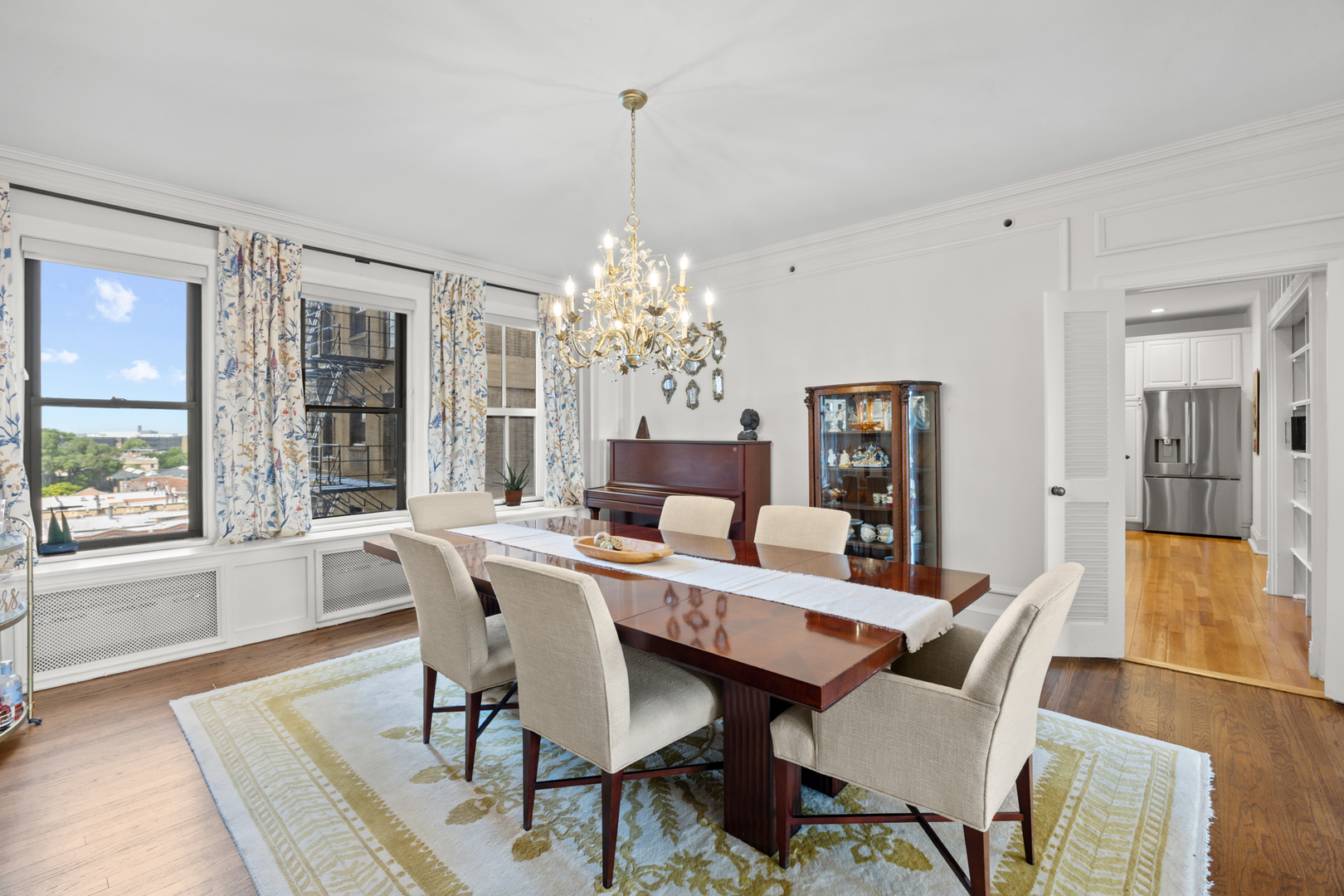 3530 N Lake Shore Drive Unit: 7B