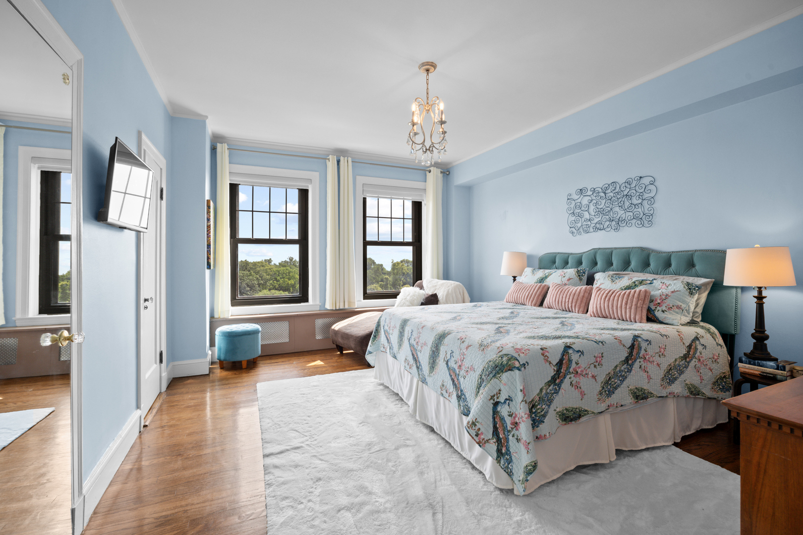 3530 N Lake Shore Drive Unit: 7B