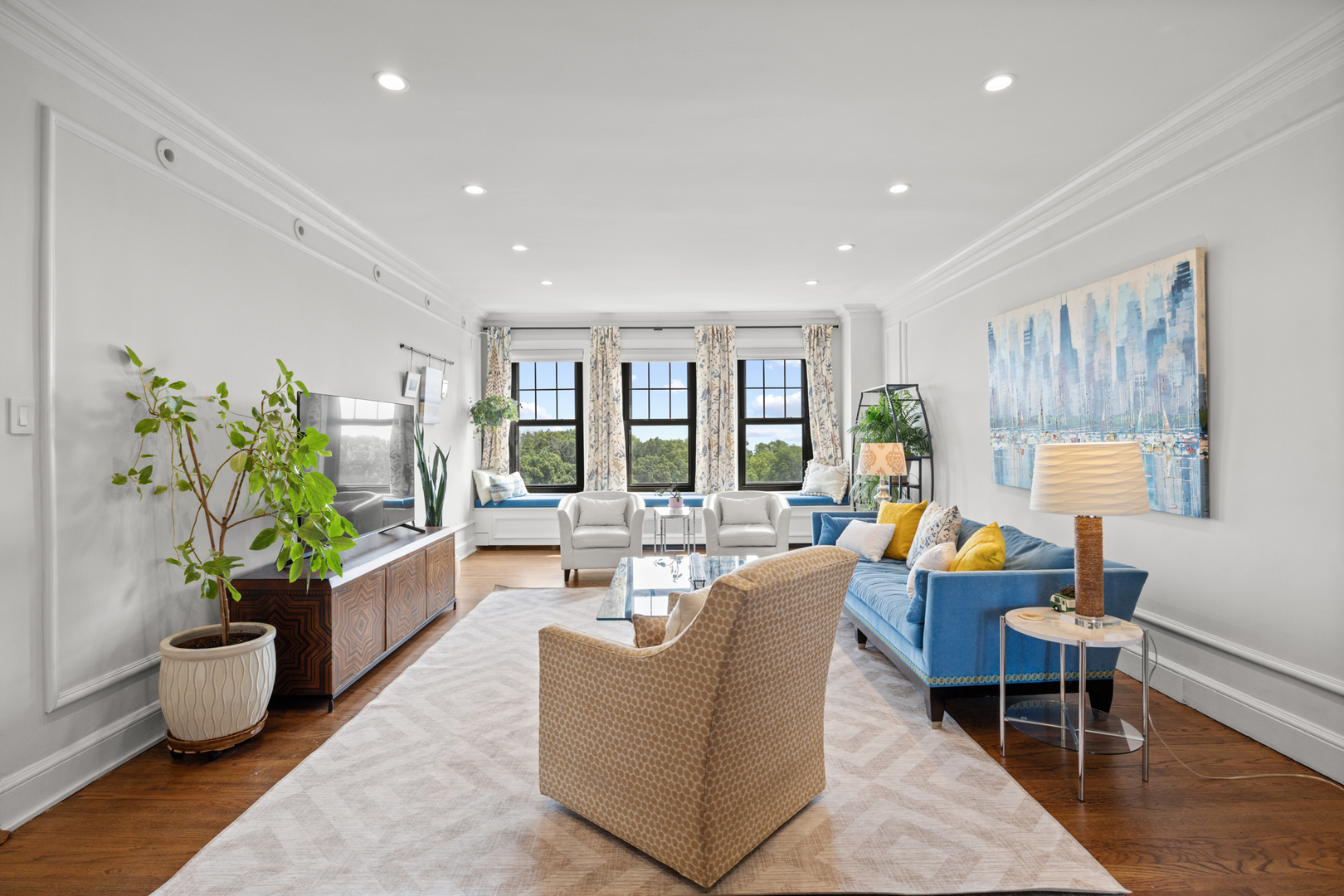 3530 N Lake Shore Drive Unit: 7B
