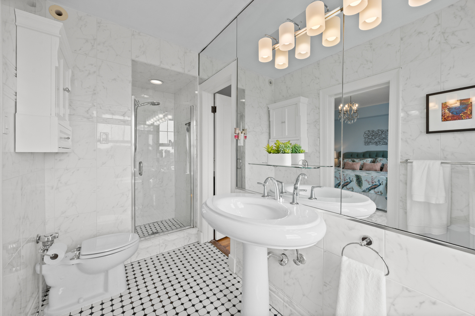 3530 N Lake Shore Drive Unit: 7B