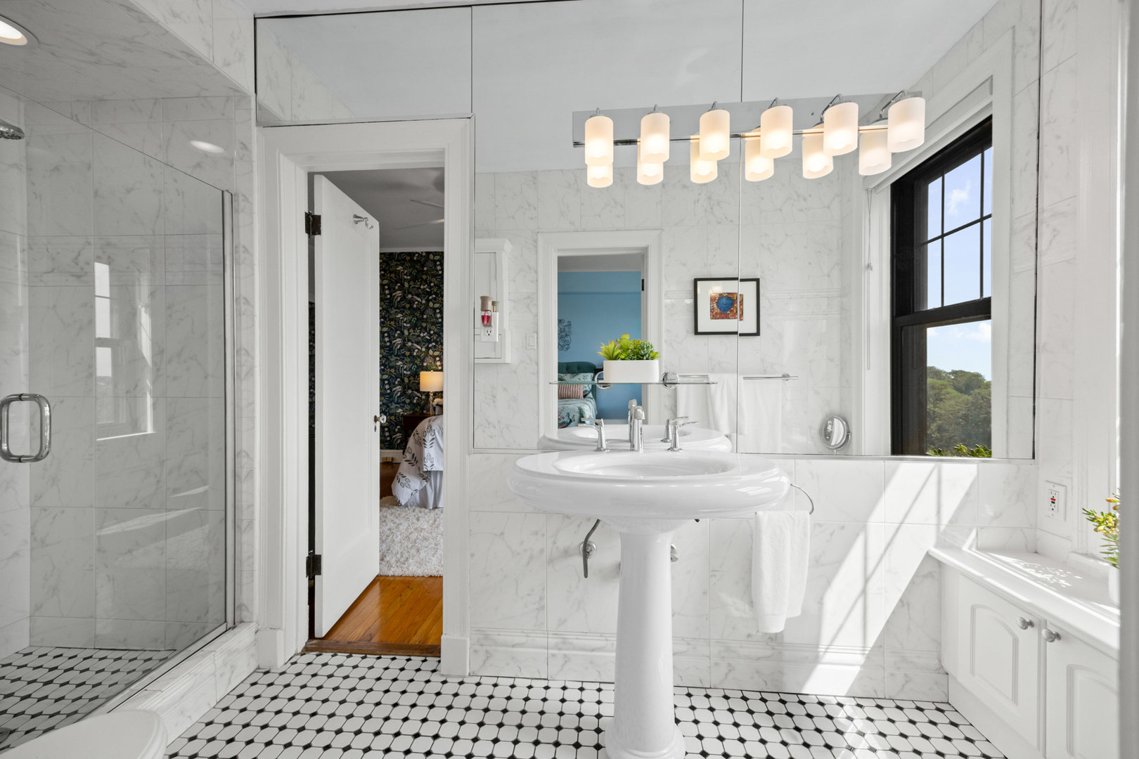 3530 N Lake Shore Drive Unit: 7B