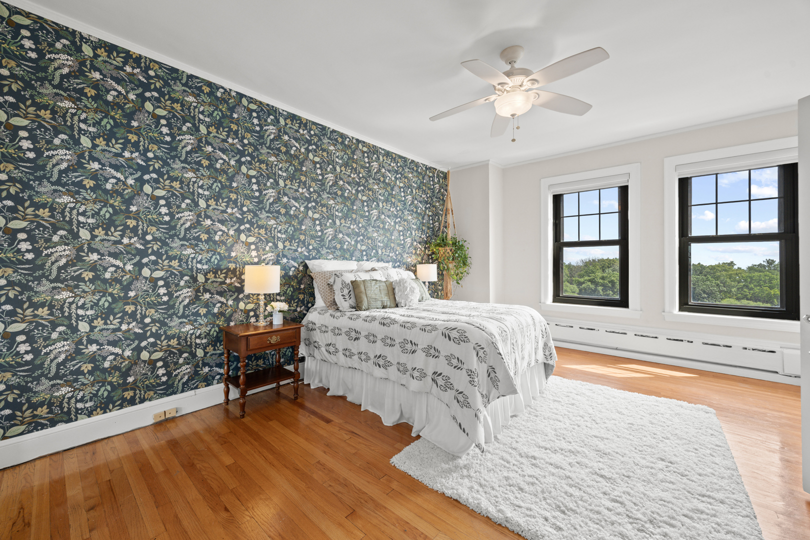 3530 N Lake Shore Drive Unit: 7B