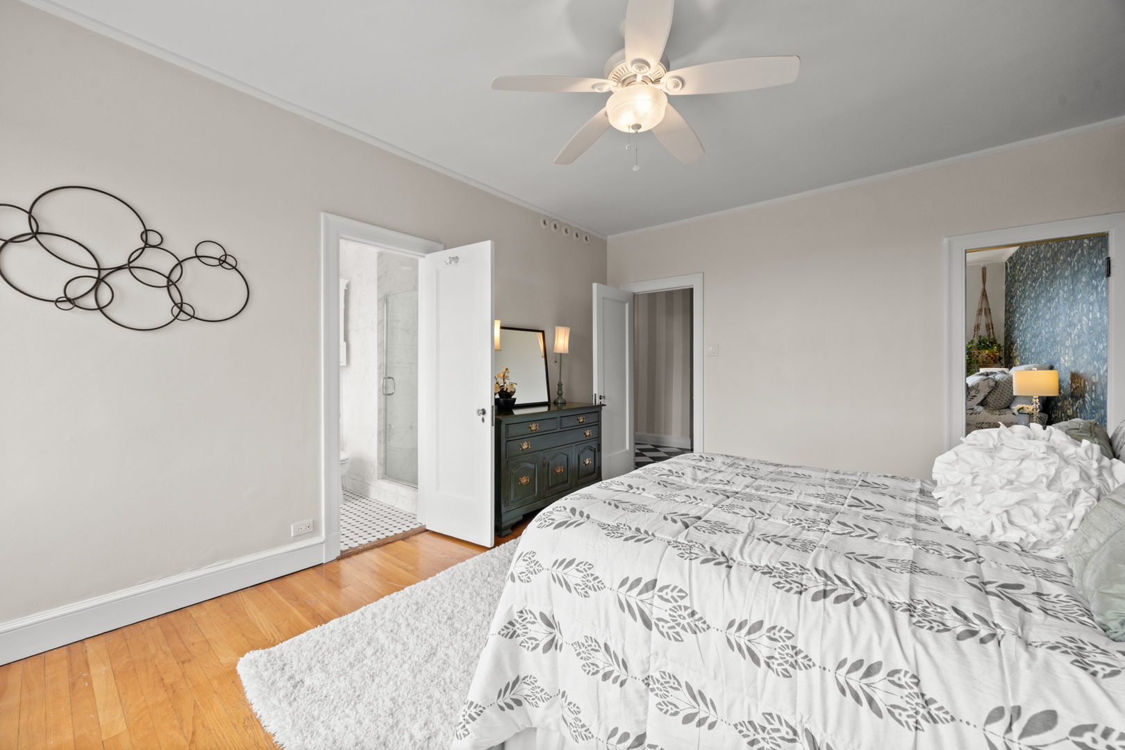 3530 N Lake Shore Drive Unit: 7B