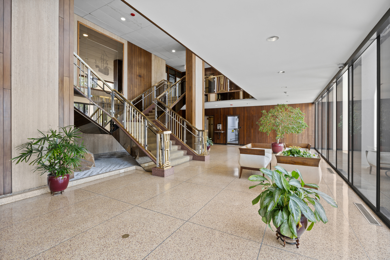 3200 N Lake Shore Drive Unit: 2604