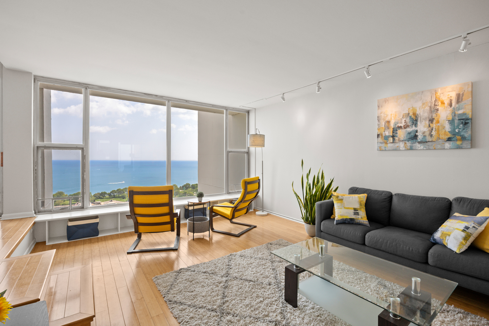 3200 N Lake Shore Drive Unit: 2604