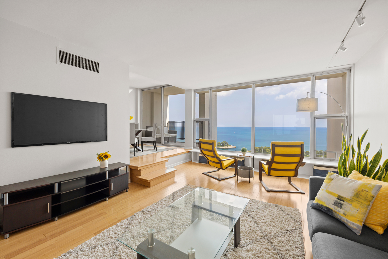 3200 N Lake Shore Drive Unit: 2604