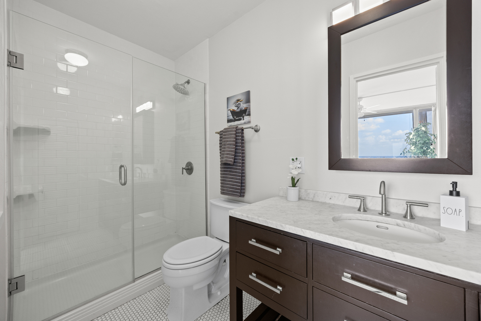 3200 N Lake Shore Drive Unit: 2604