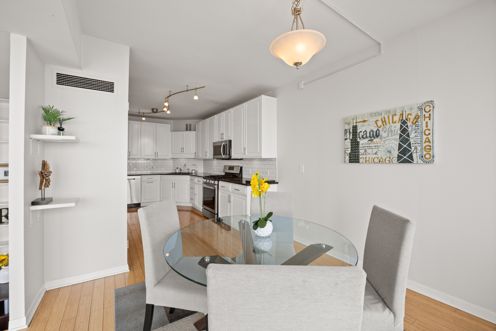 3200 N Lake Shore Drive Unit: 2604