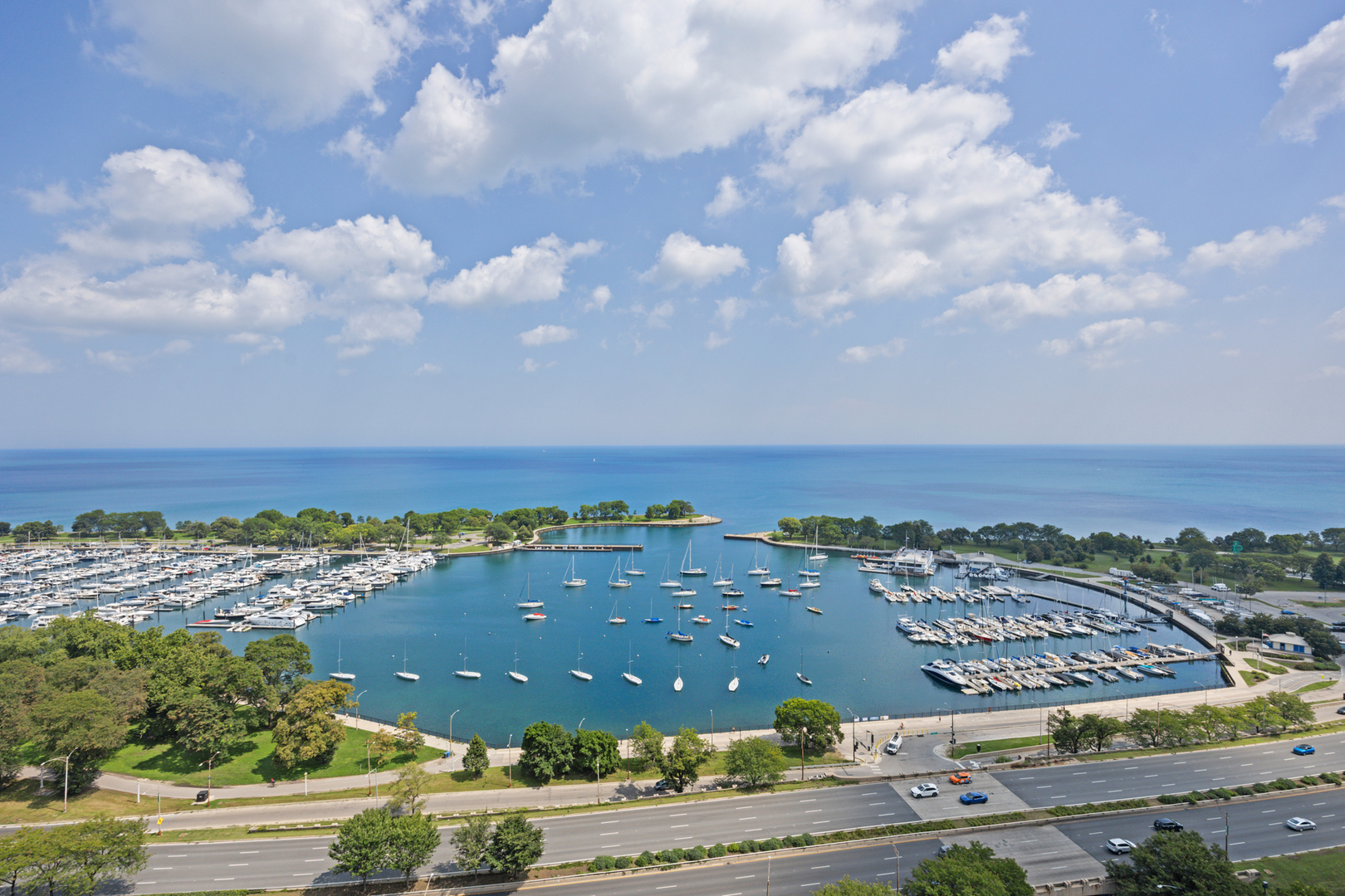 3200 N Lake Shore Drive Unit: 2604