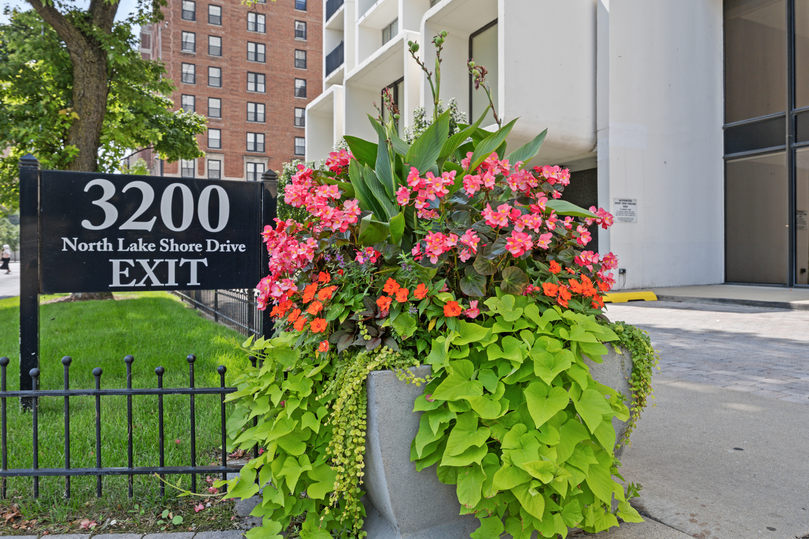 3200 N Lake Shore Drive Unit: 2604