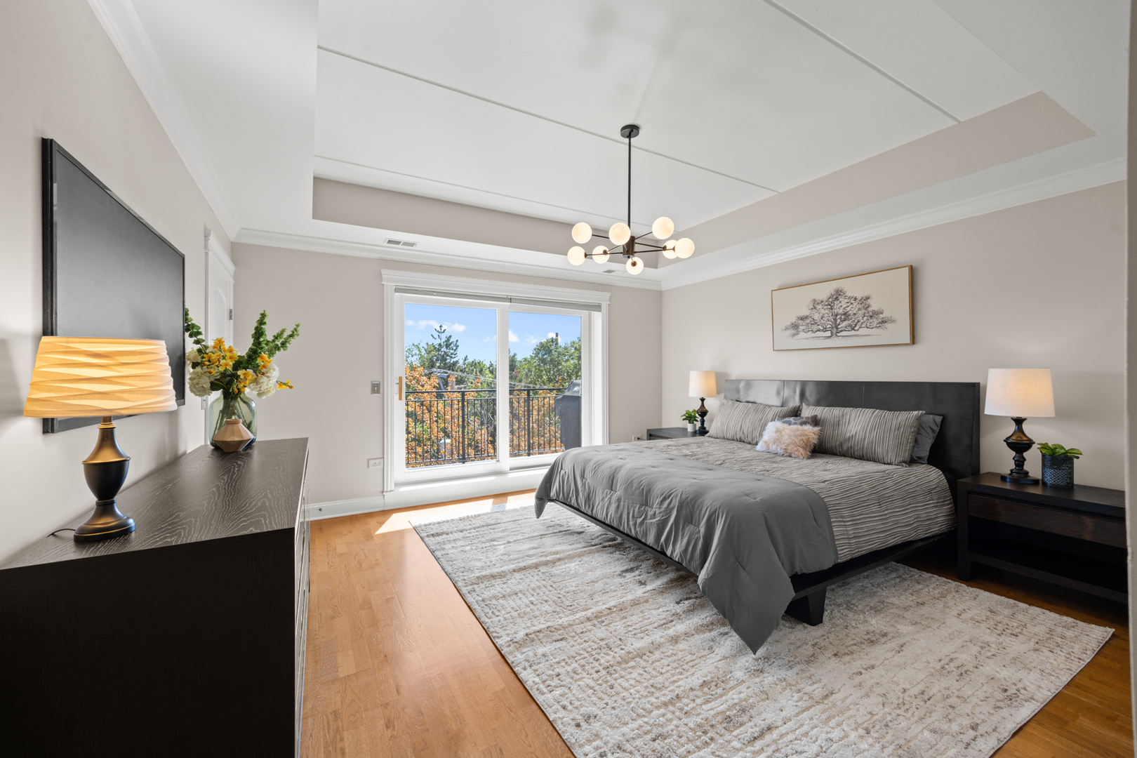 1921 W Diversey Parkway Unit: 402