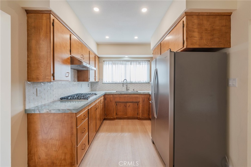 1345 W 219th