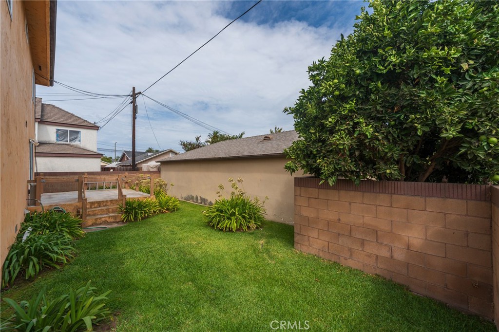 1345 W 219th