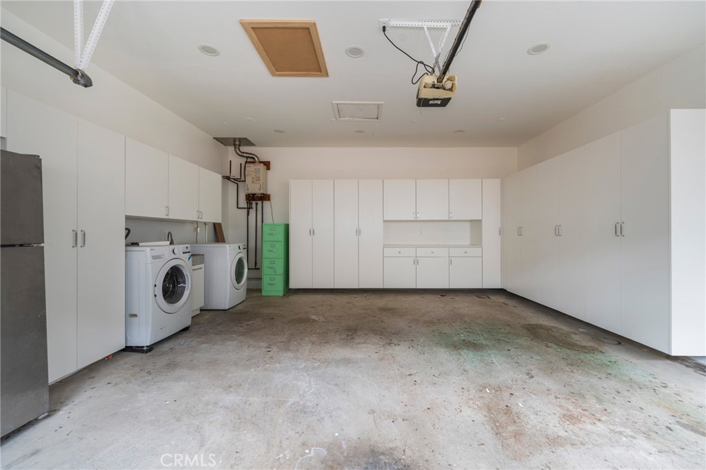 1345 W 219th