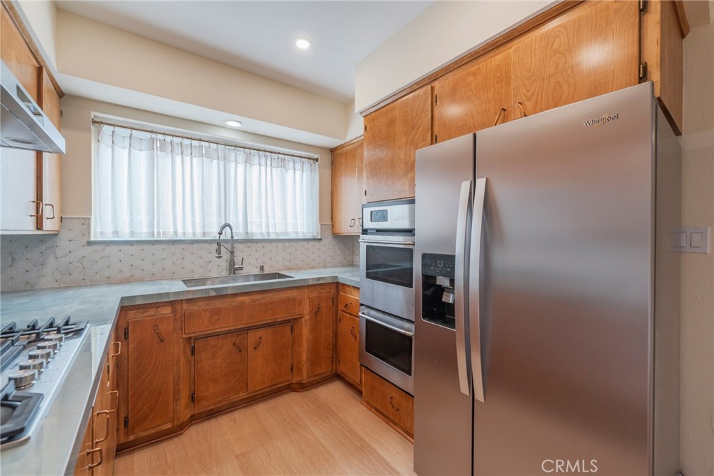 1345 W 219th