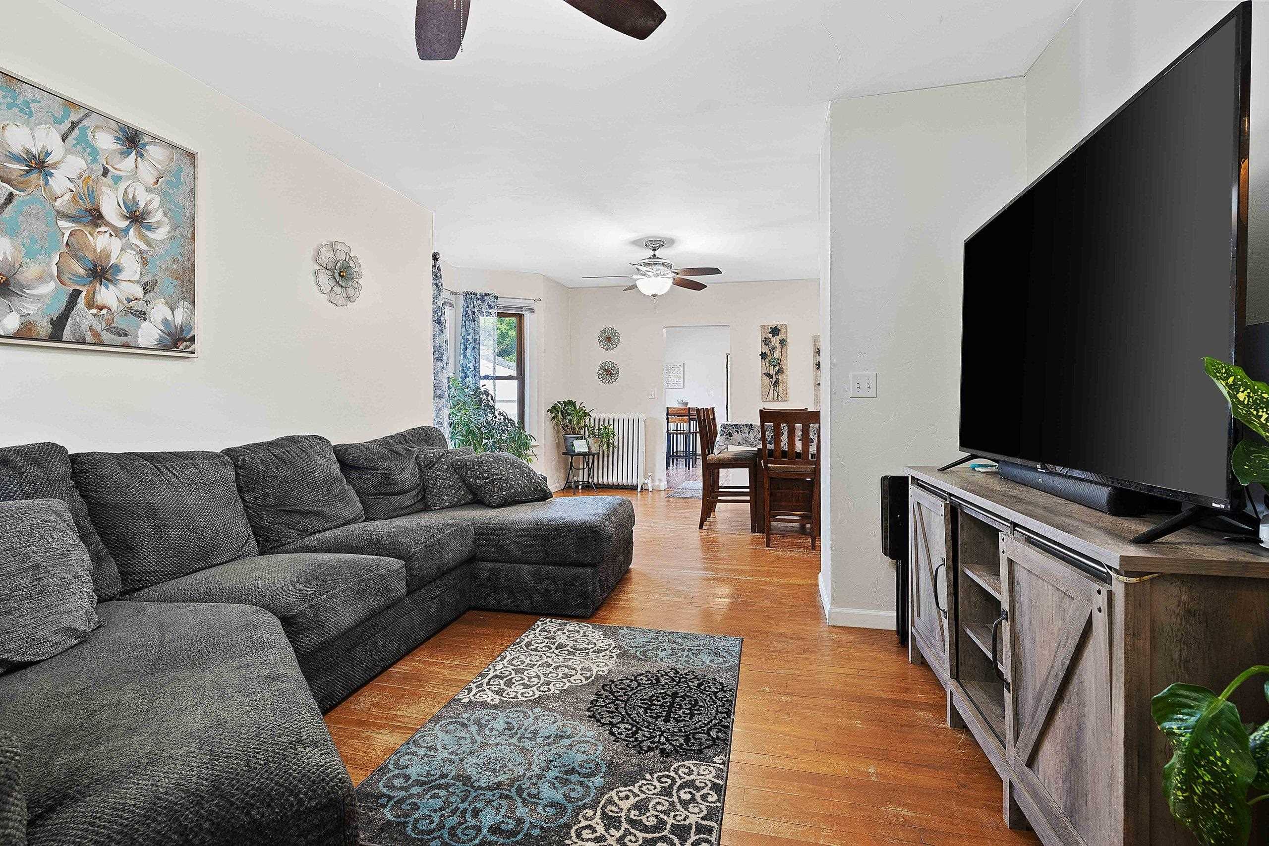 337 N OAKLAND Avenue