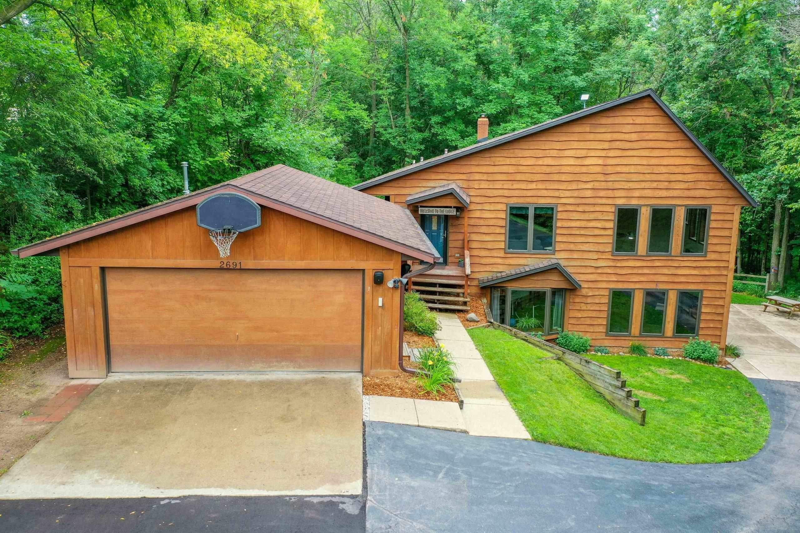 2691 MAYLINE Drive