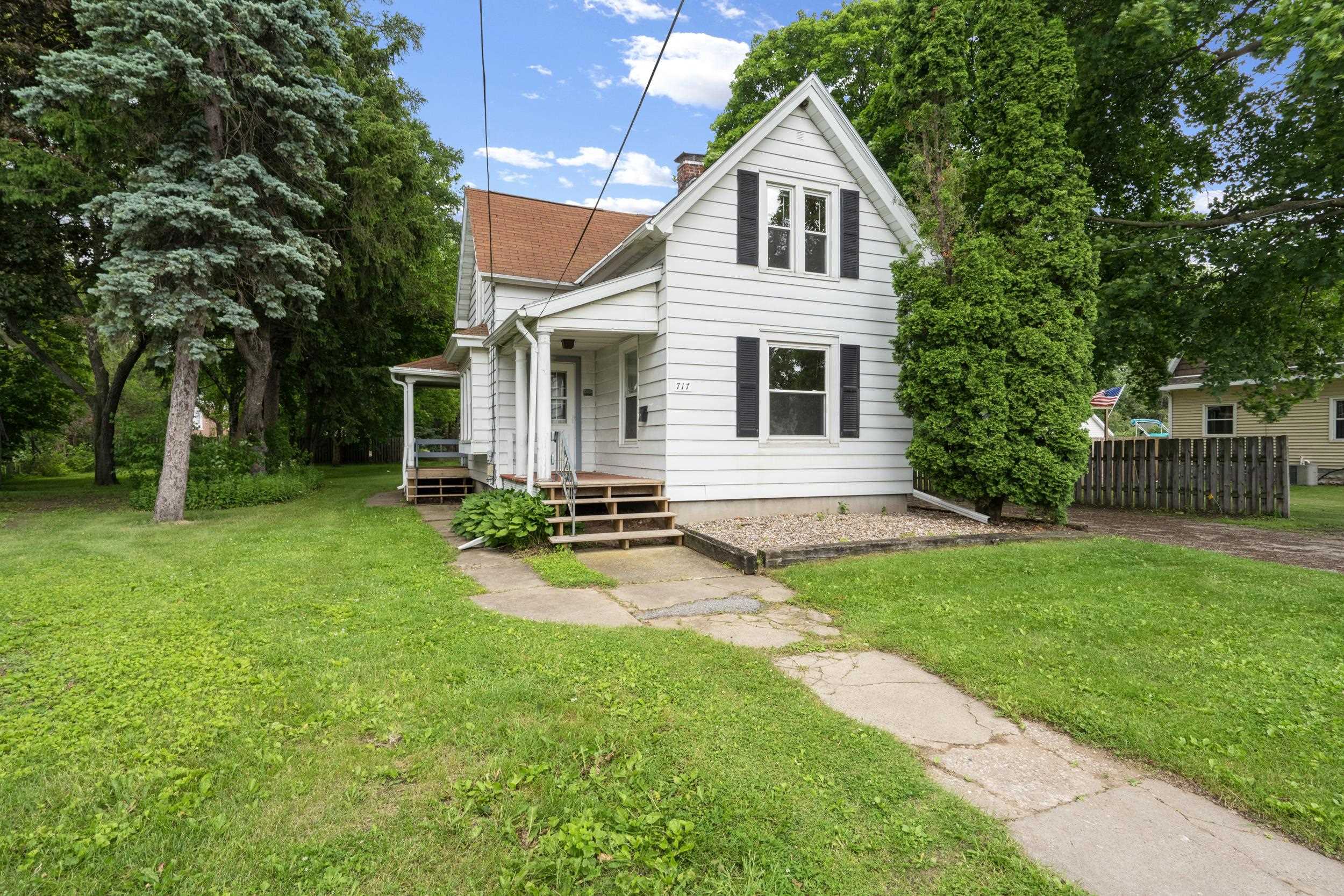717 4TH Street
