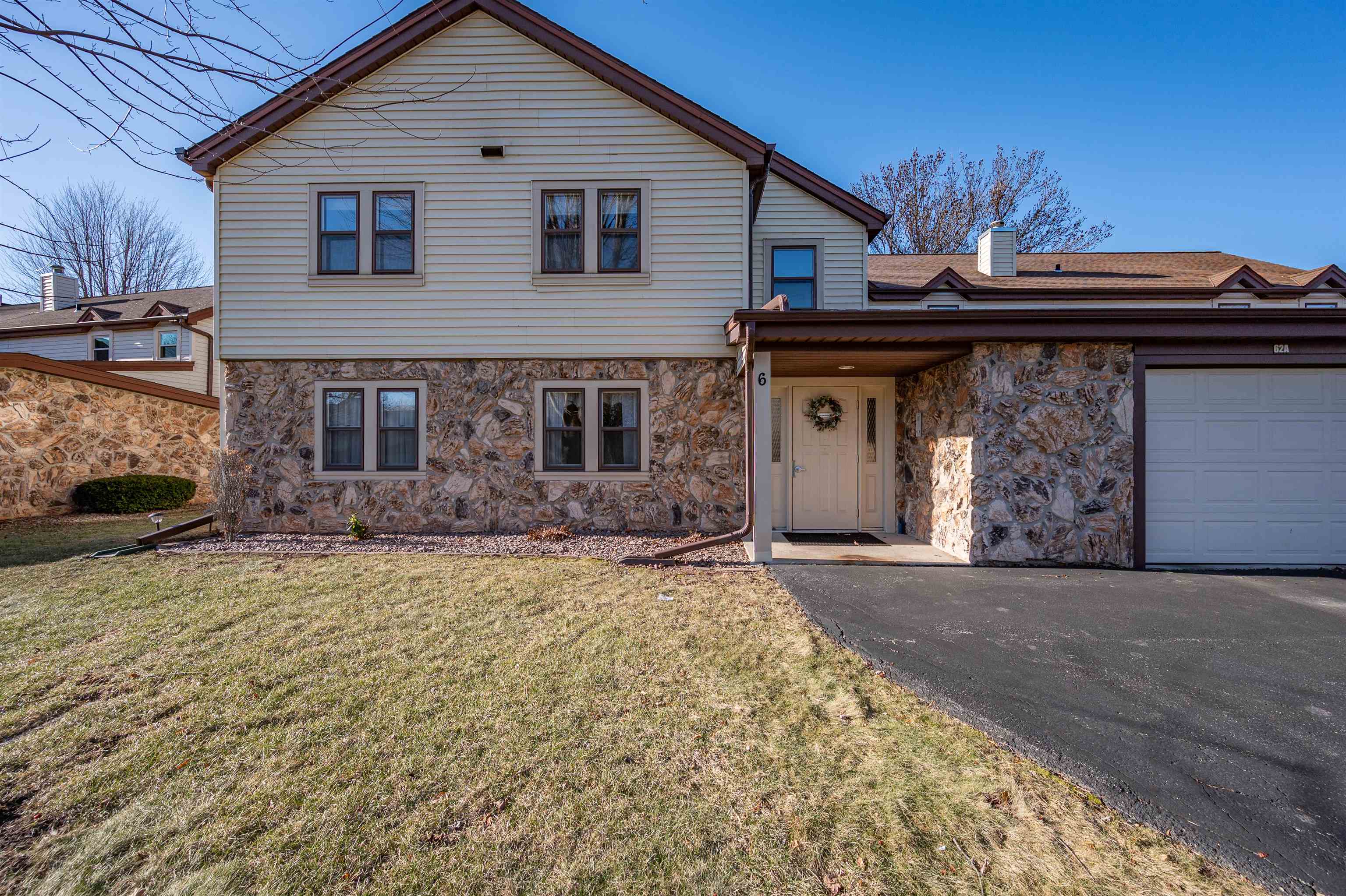 1820 RIDGEWAY Drive Unit: 61A