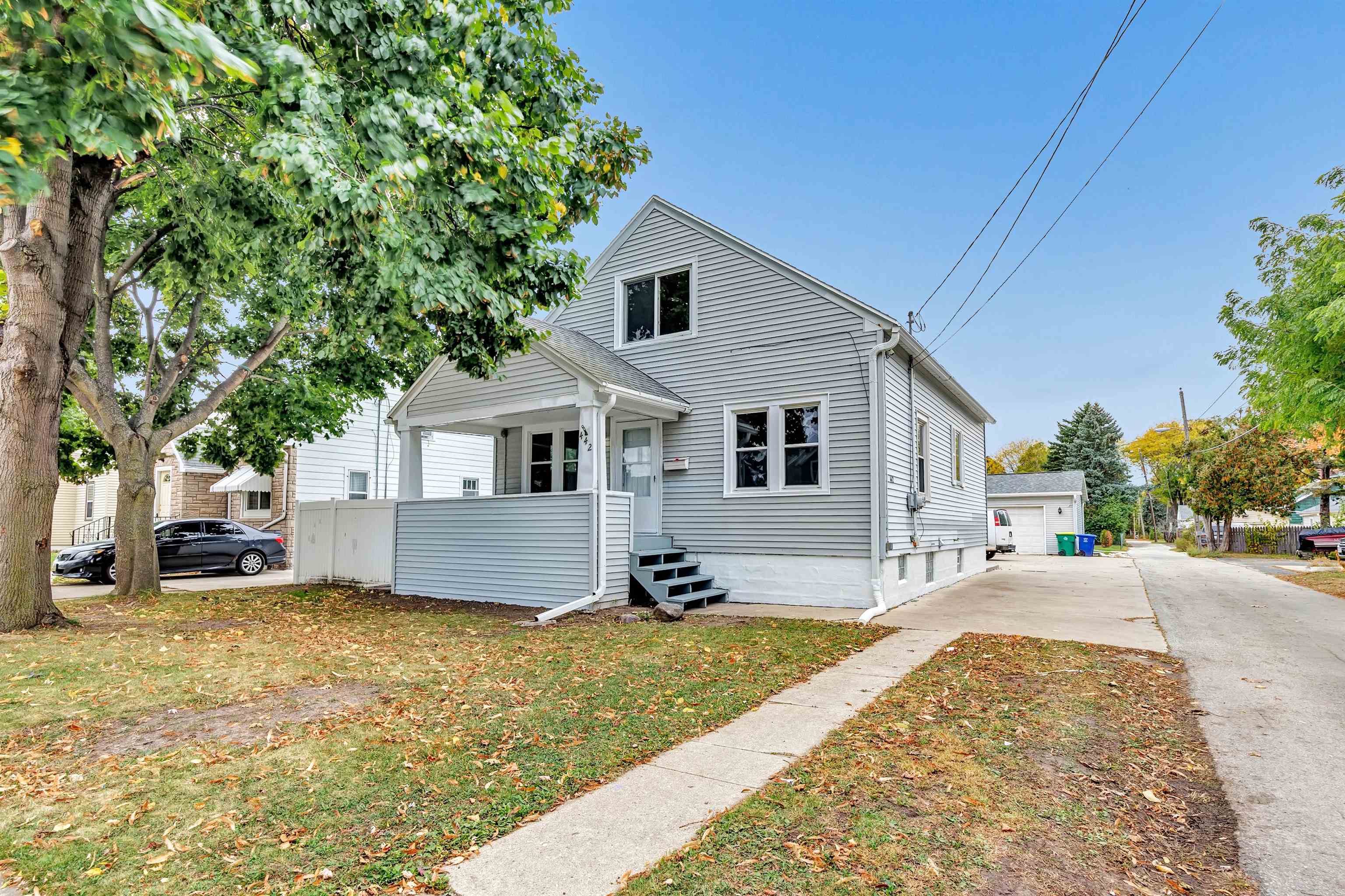 442 BELLEVUE Street