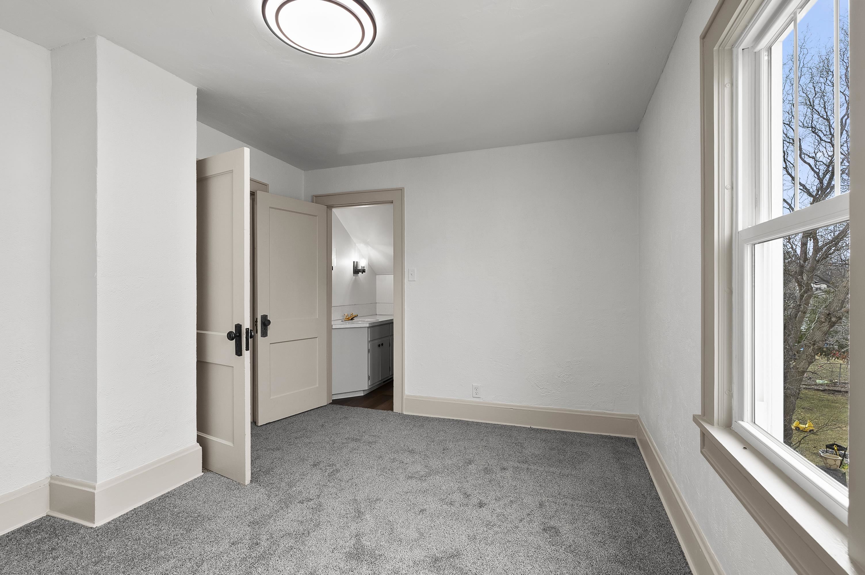 993 CHRISTIANA Street