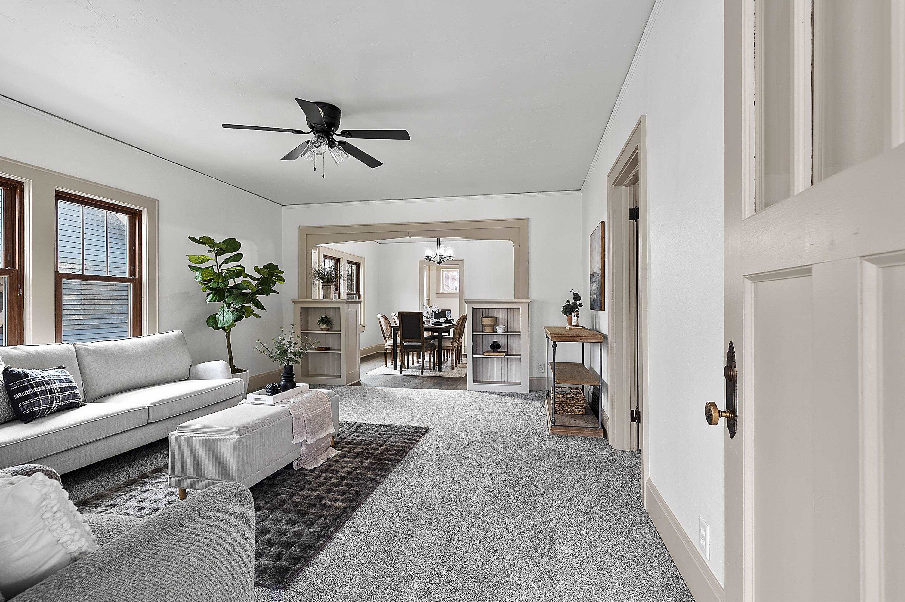 993 CHRISTIANA Street