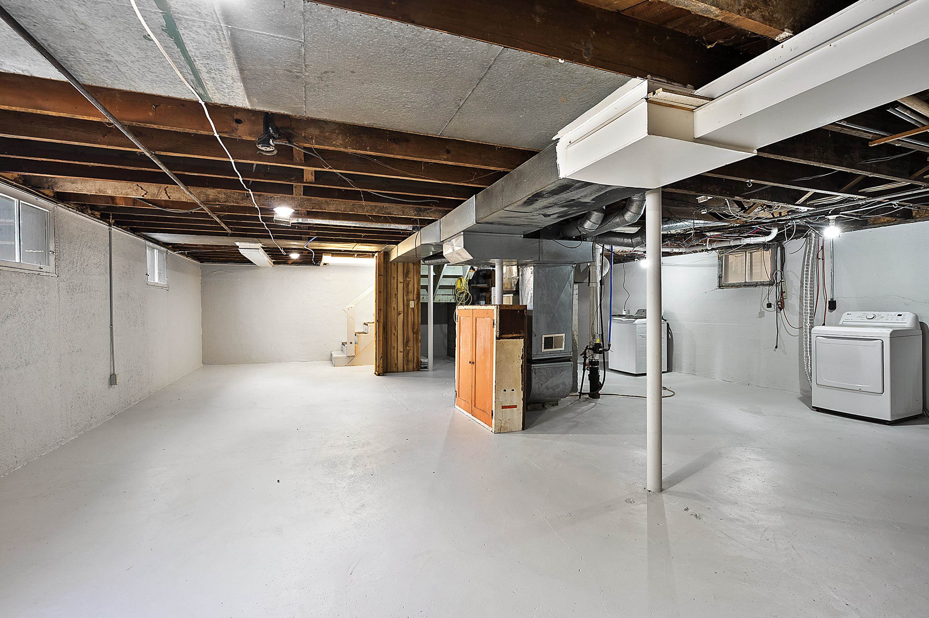 993 CHRISTIANA Street