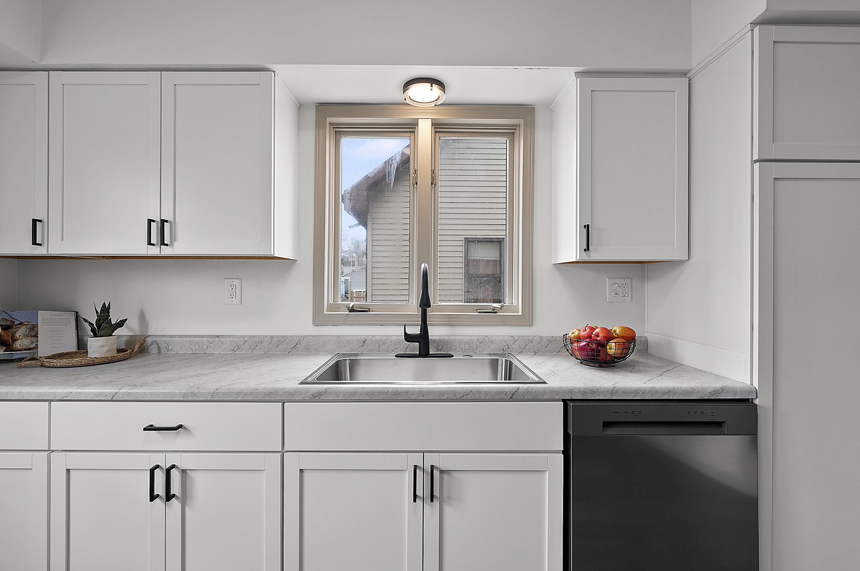 993 CHRISTIANA Street