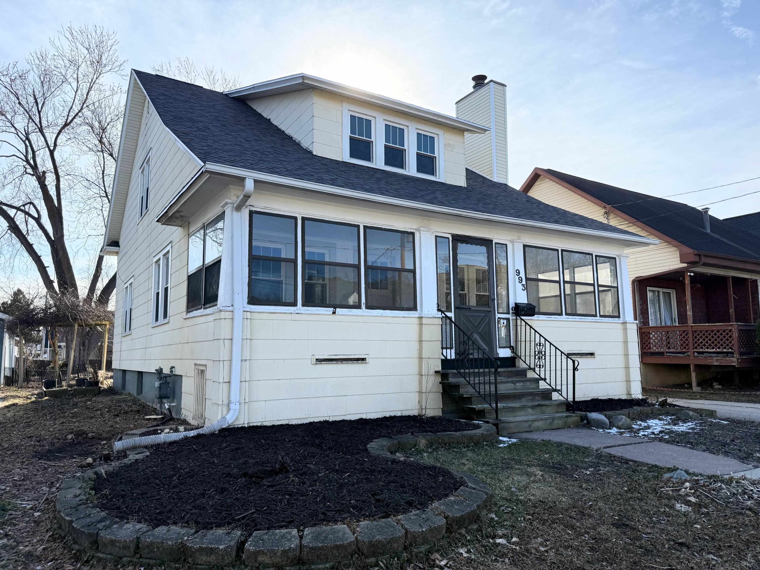 993 CHRISTIANA Street