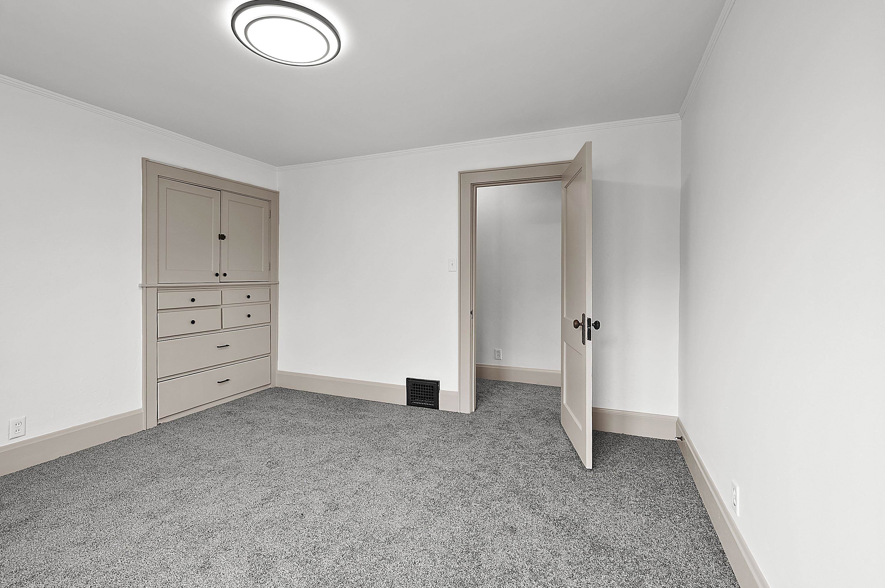 993 CHRISTIANA Street