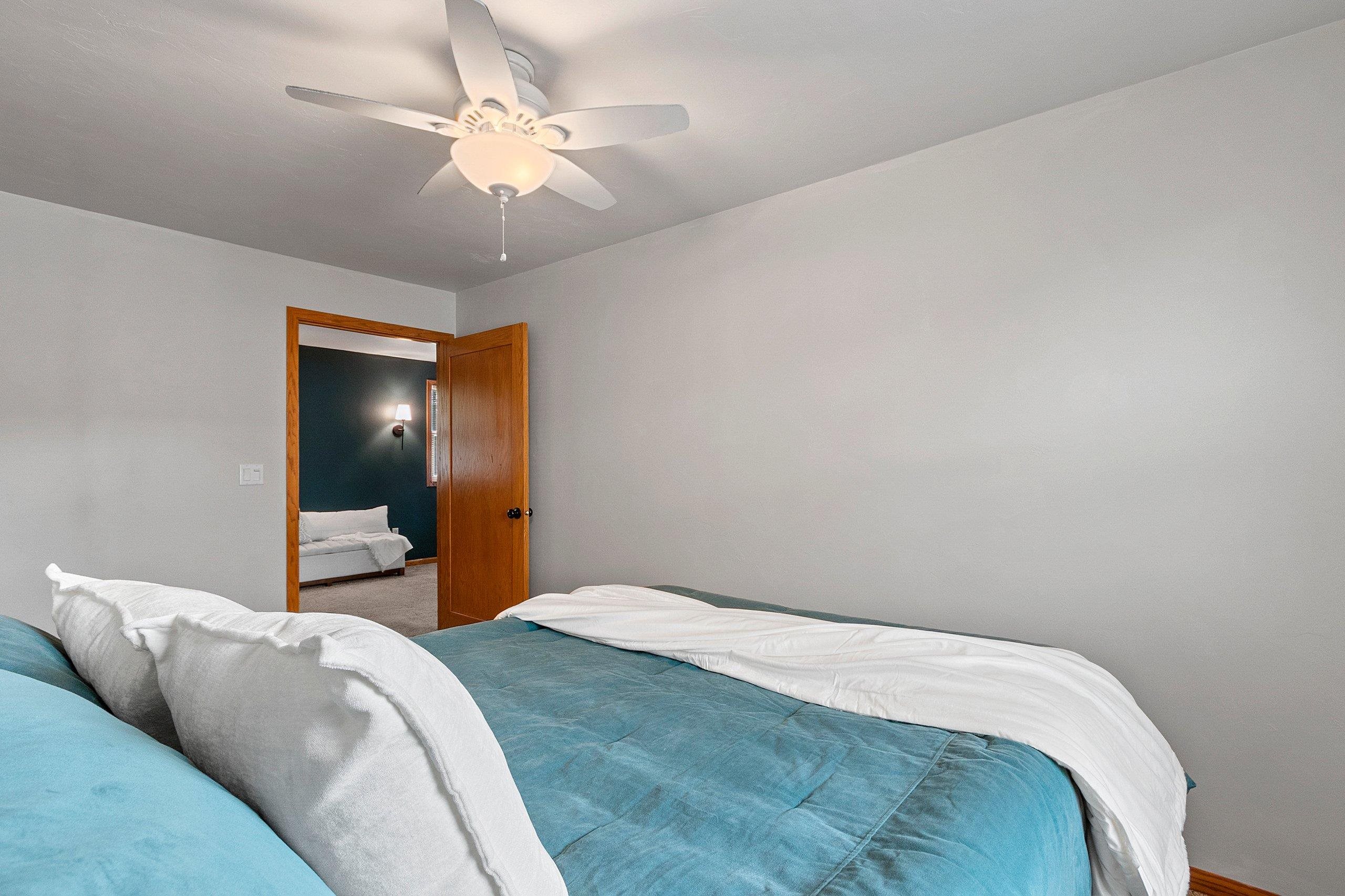904 ALLOUEZ Terrace