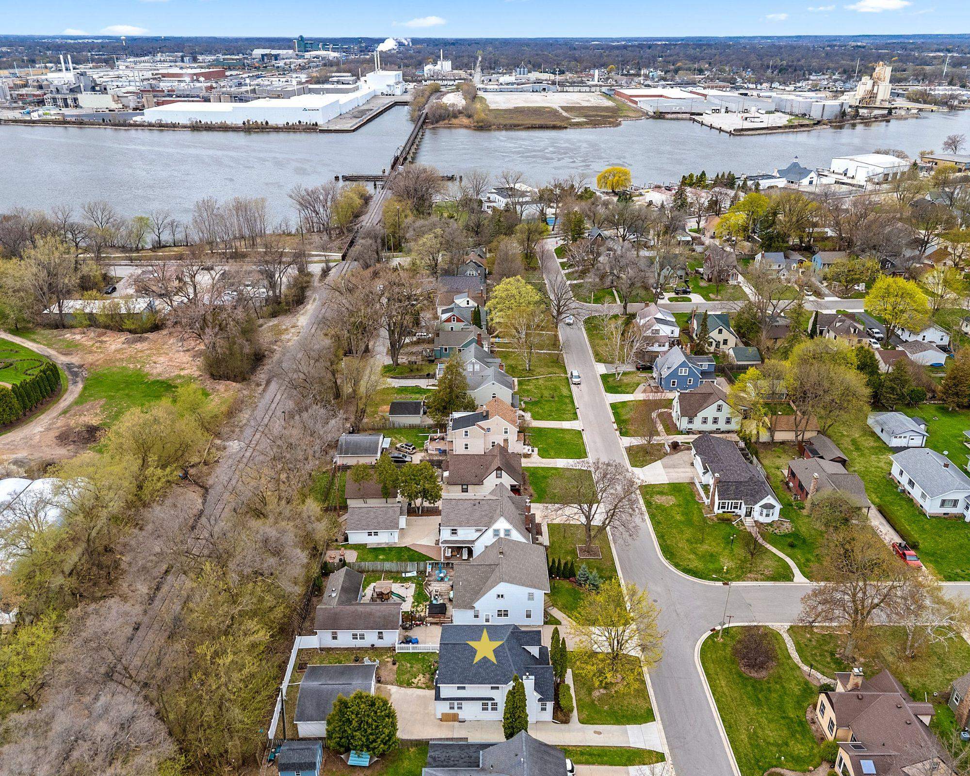 904 ALLOUEZ Terrace