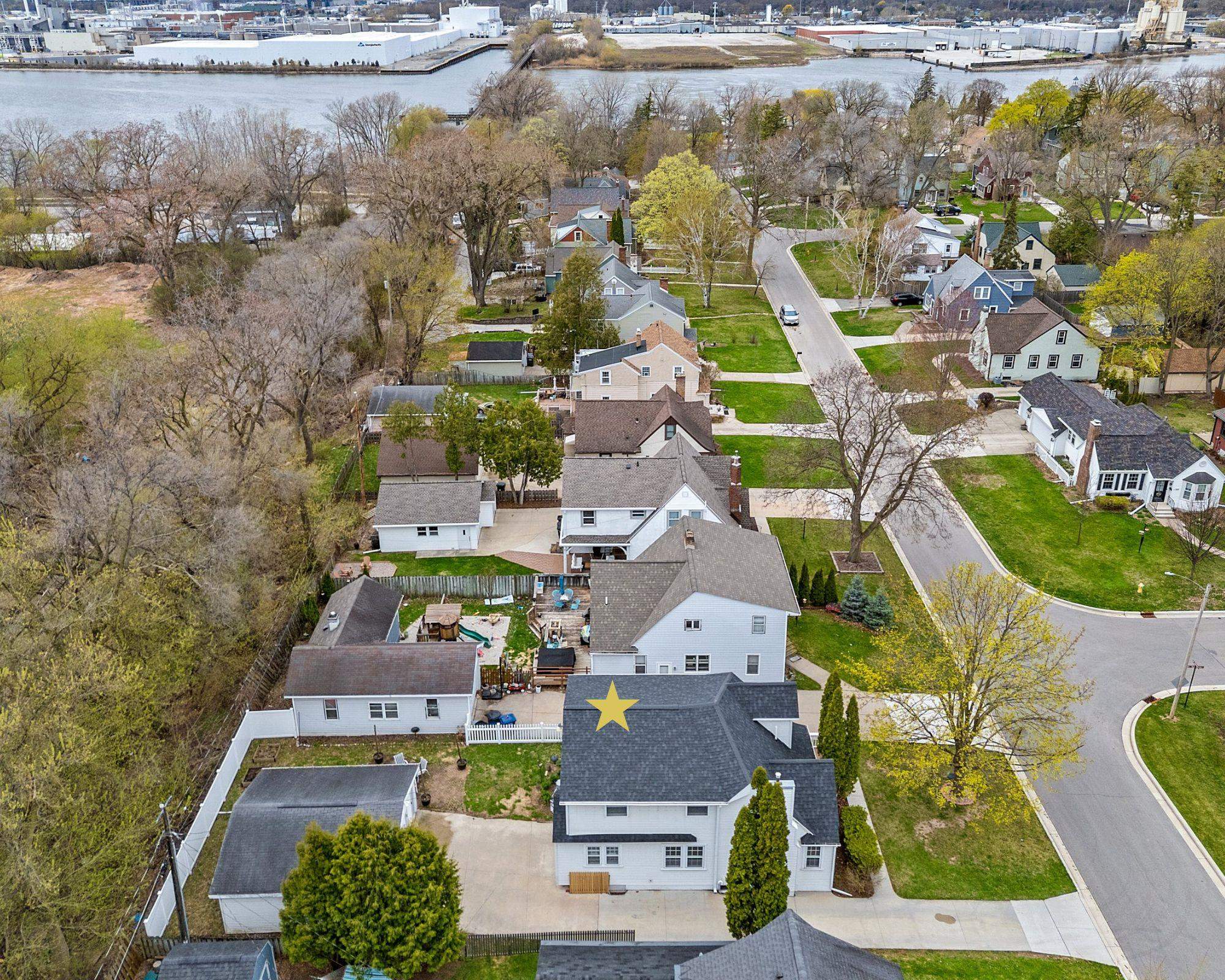 904 ALLOUEZ Terrace