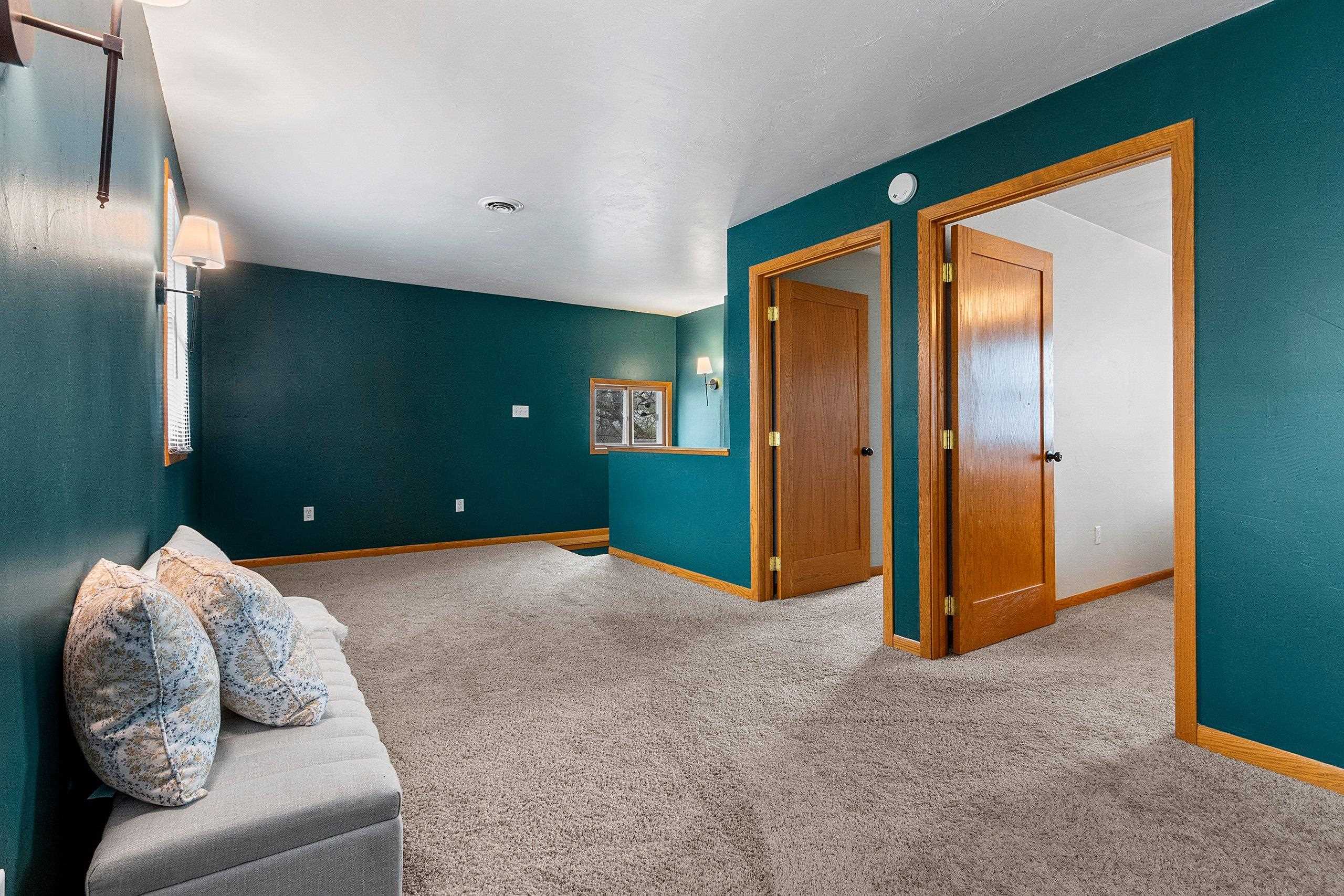 904 ALLOUEZ Terrace